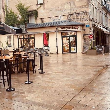 Studio Renove Avec Patio, Coeur Du Centre Ville Besançon Eksteriør bilde